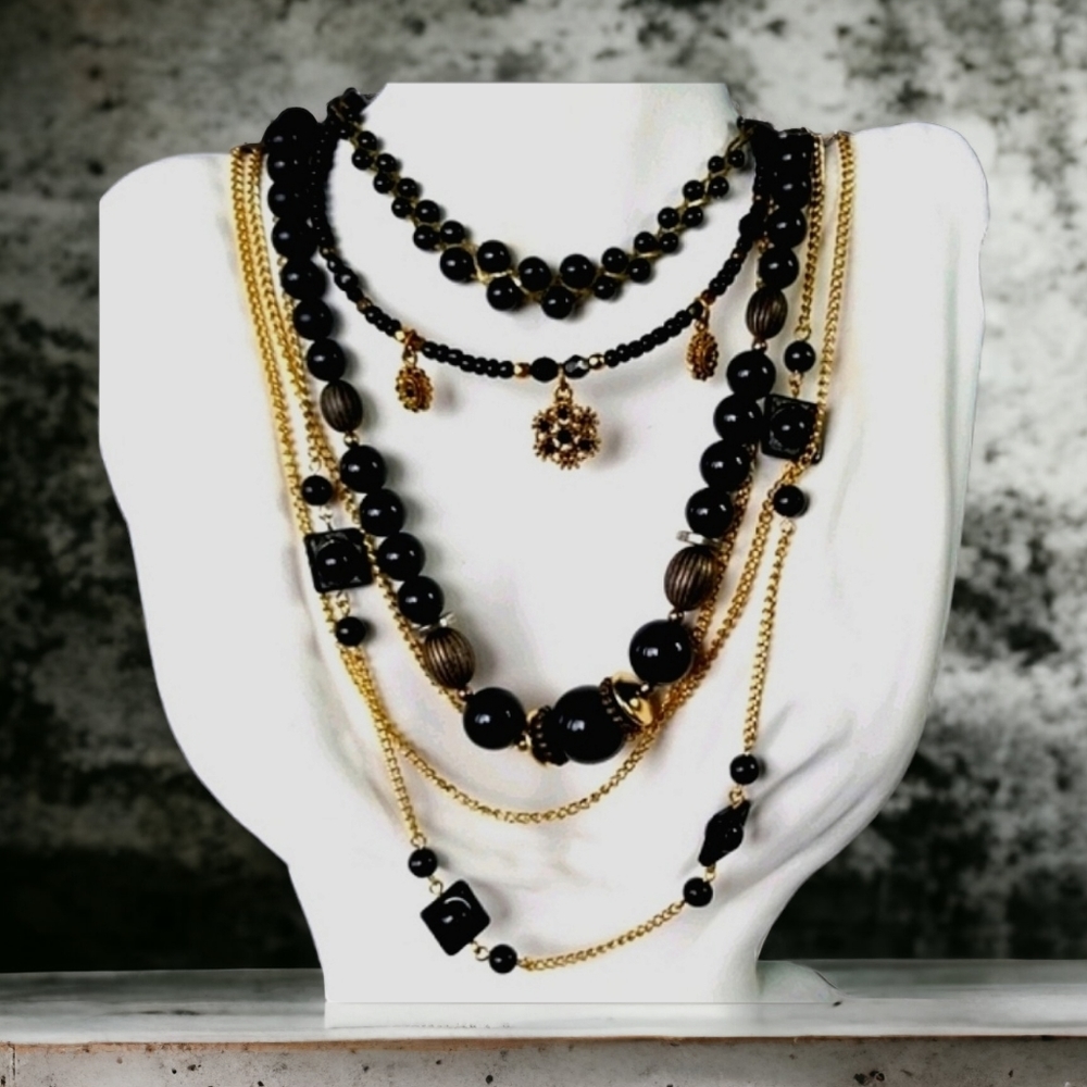 Vintage Elegant Black and Gold Jewelry 9 Piece Resellers Lot - Picture 2 of 13